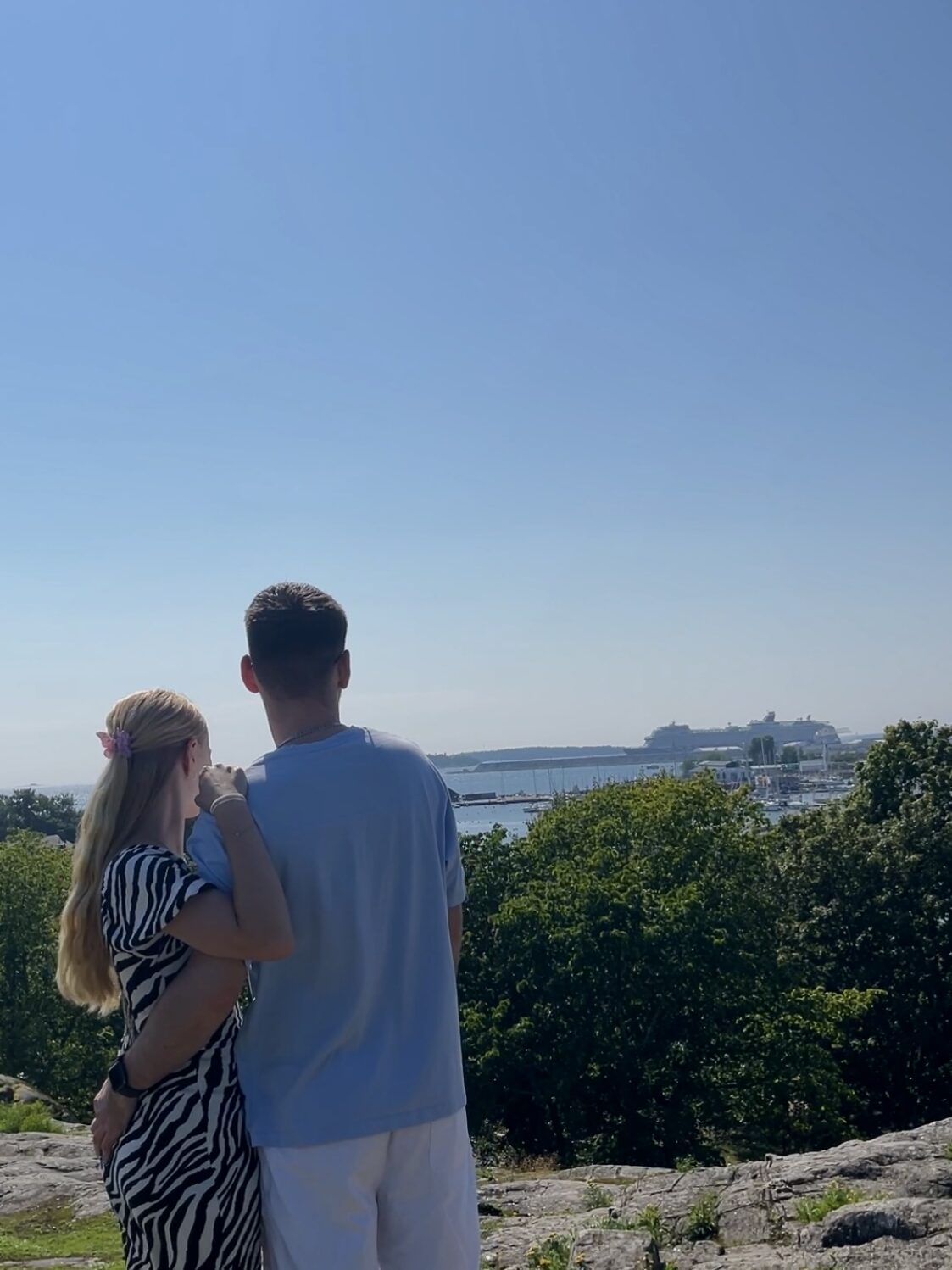 Discover Helsinki: Visit The White City Screenshot